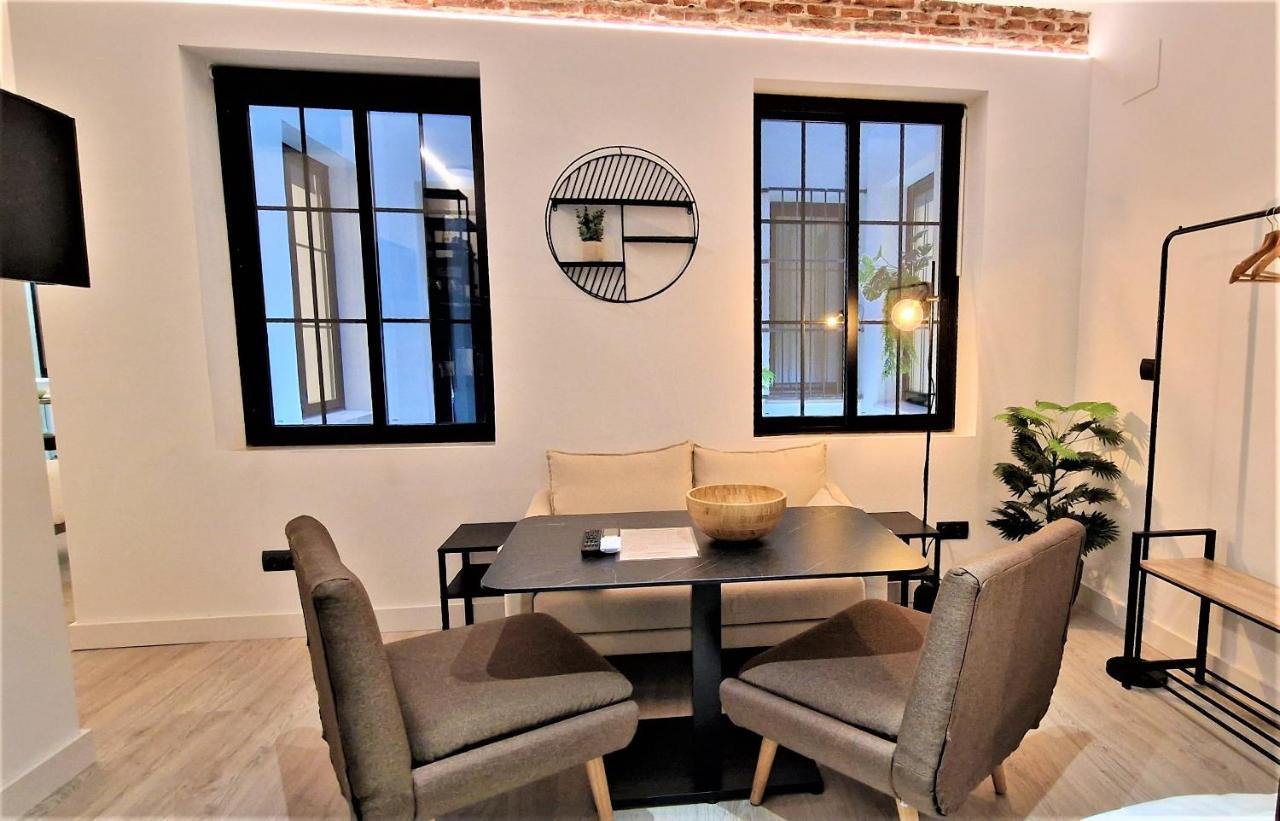 Apartamentos Wur Мадрид Екстериор снимка