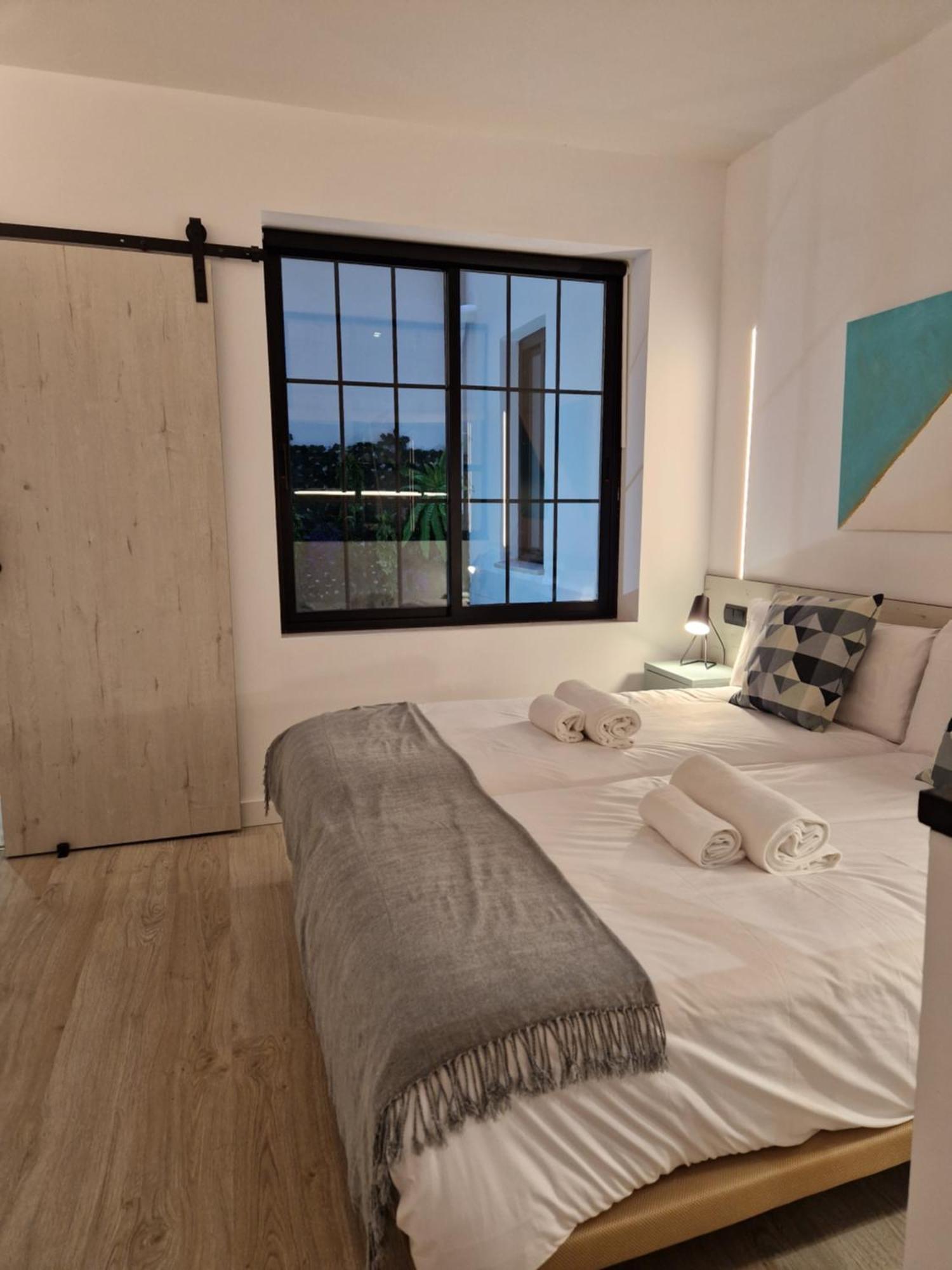 Apartamentos Wur Мадрид Екстериор снимка