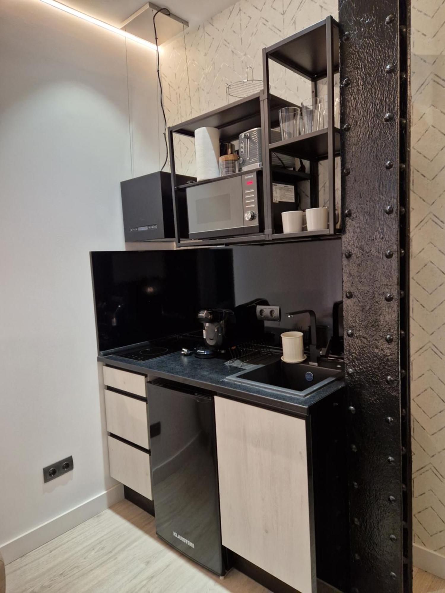Apartamentos Wur Мадрид Екстериор снимка