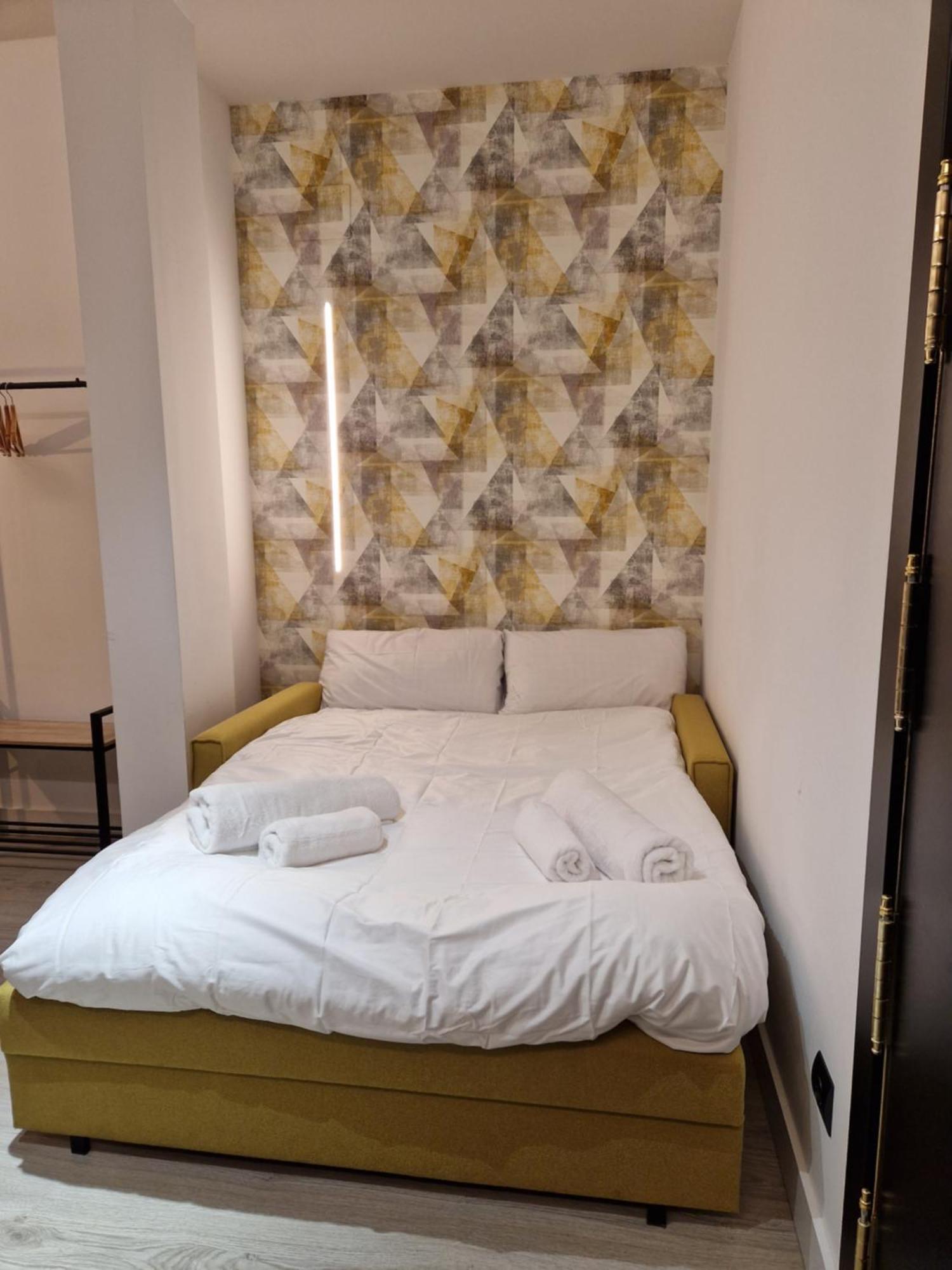 Apartamentos Wur Мадрид Екстериор снимка